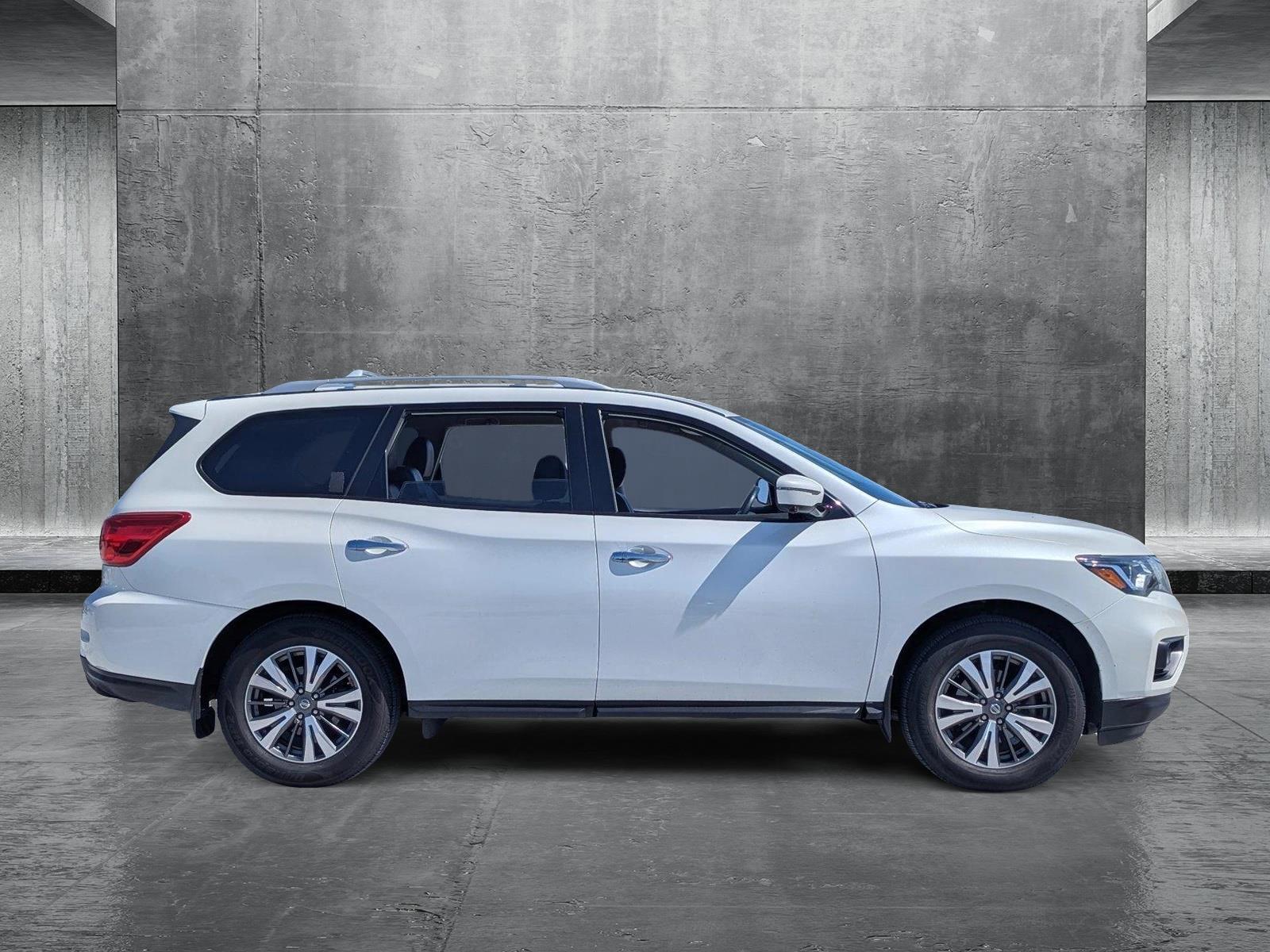 2017 Nissan Pathfinder Vehicle Photo in Ft. Myers, FL 33907