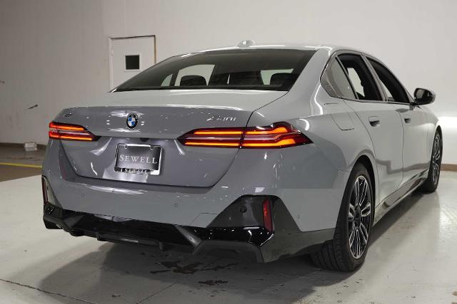 2025 BMW 540i xDrive Vehicle Photo in GRAPEVINE, TX 76051
