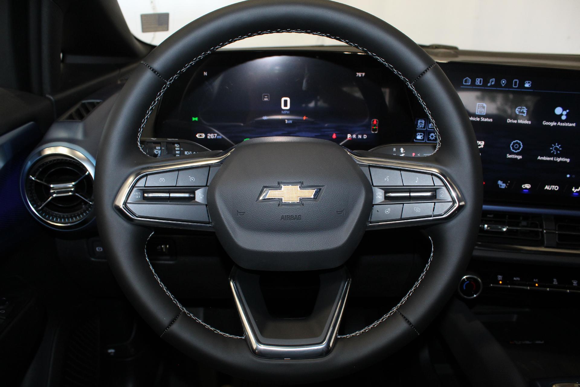 2025 Chevrolet Equinox EV Vehicle Photo in NORTHAMPTON, MA 01060-1120