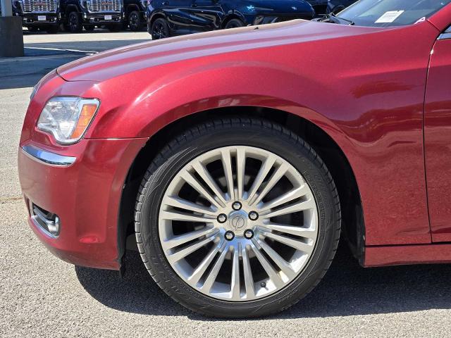 2014 Chrysler 300 Vehicle Photo in DENTON, TX 76210-9321