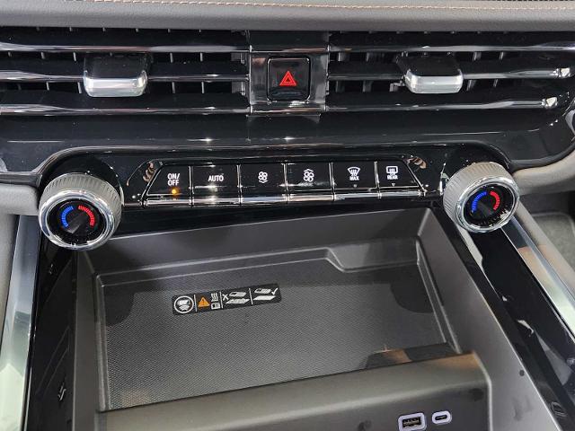 2025 Chevrolet Tahoe Vehicle Photo in HOUSTON, TX 77079