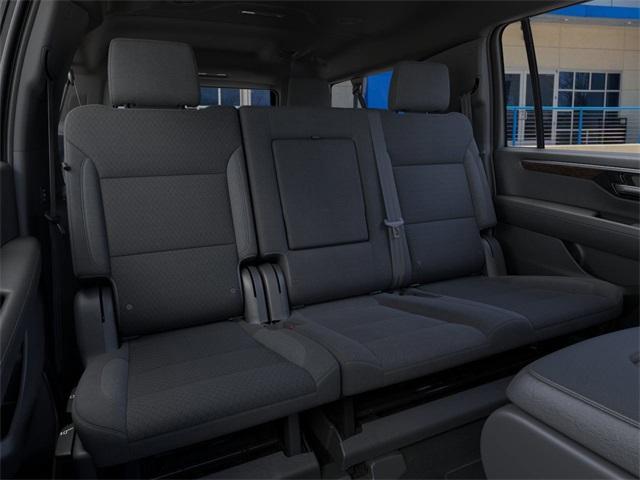 2025 Chevrolet Suburban Vehicle Photo in ENGLEWOOD, CO 80113-6708