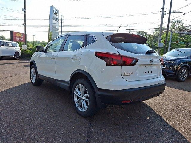 2018 Nissan Rogue Sport Vehicle Photo in Willow Grove, PA 19090