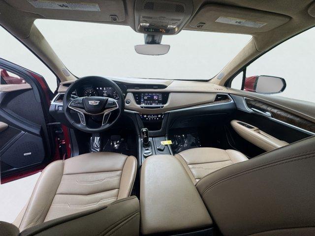 2024 Cadillac XT5 Vehicle Photo in LEOMINSTER, MA 01453-2952