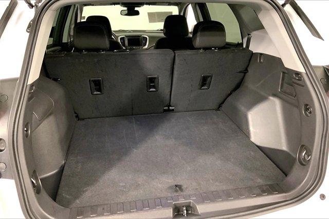 2024 GMC Terrain Vehicle Photo in KANSAS CITY, MO 64114-4502