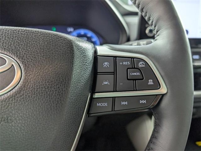 2024 Toyota Grand Highlander Vehicle Photo in ENGLEWOOD, CO 80113-6708