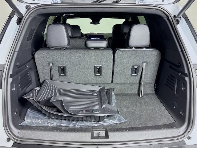 2025 Chevrolet Traverse Vehicle Photo in PUYALLUP, WA 98371-4149