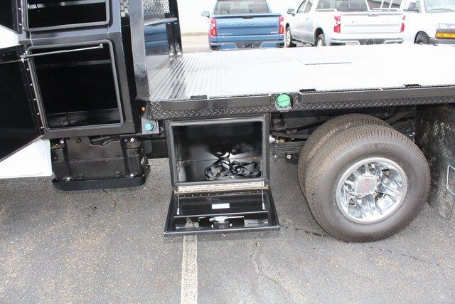 2024 GMC Sierra 3500 HD Chassis Cab Vehicle Photo in SAINT CLAIRSVILLE, OH 43950-8512