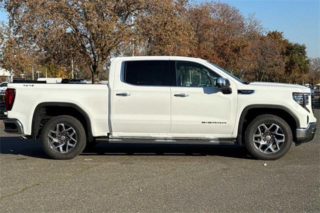 2025 GMC Sierra 1500 Vehicle Photo in ELK GROVE, CA 95757-8703