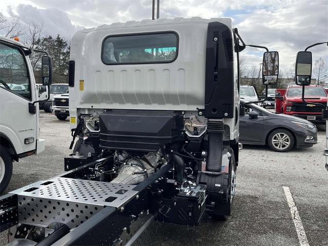 2025 Chevrolet Low Cab Forward 4500 Vehicle Photo in ALCOA, TN 37701-3235