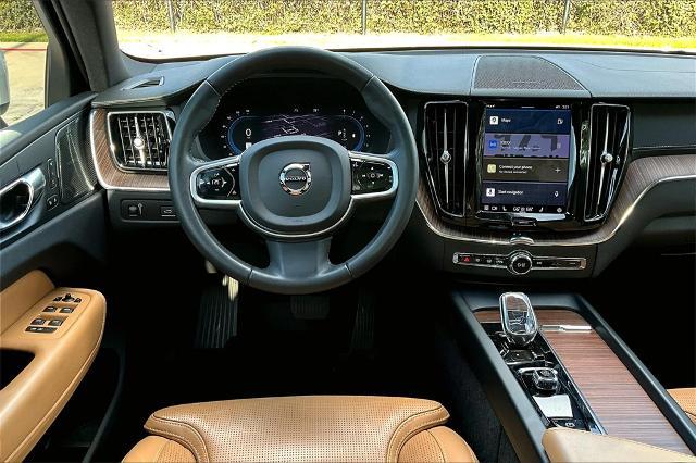 2022 Volvo XC60 Vehicle Photo in Houston, TX 77007