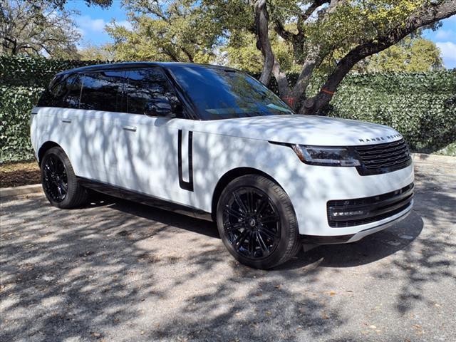 2024 Range Rover Vehicle Photo in SAN ANTONIO, TX 78230-1001