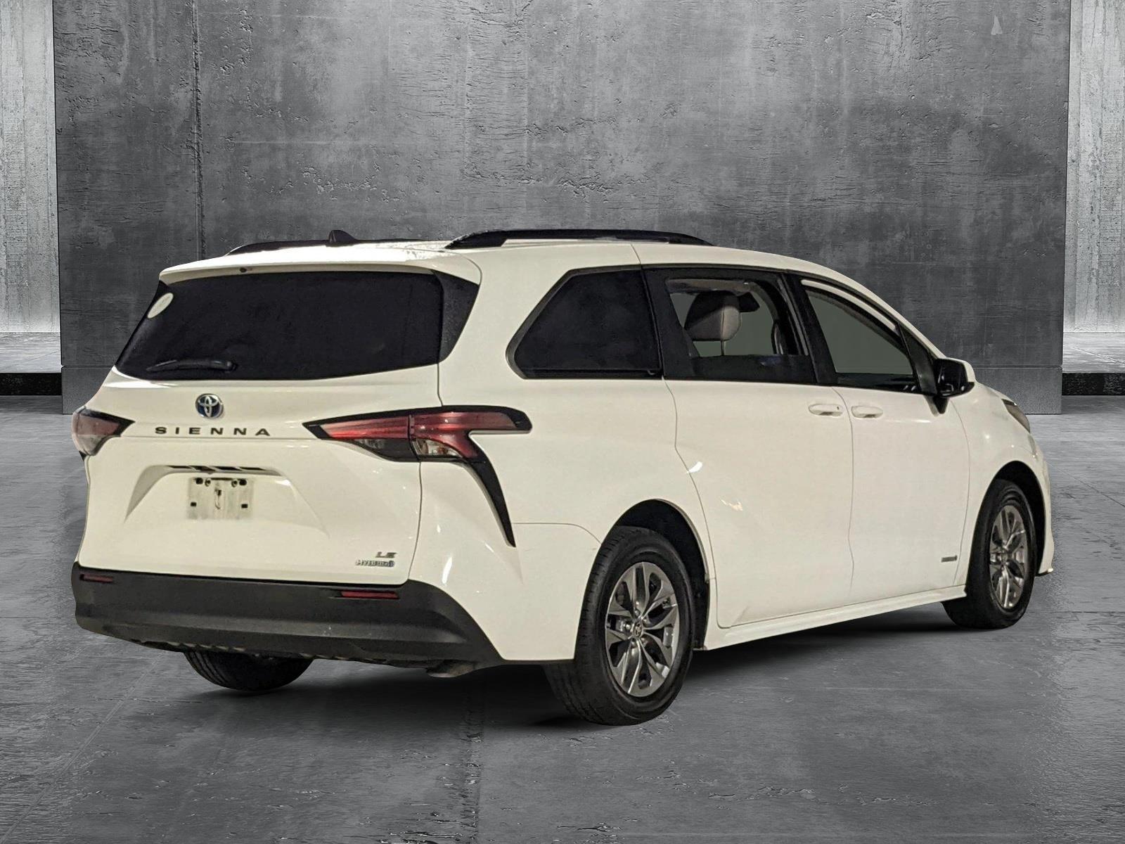 2021 Toyota Sienna Vehicle Photo in Davie, FL 33331