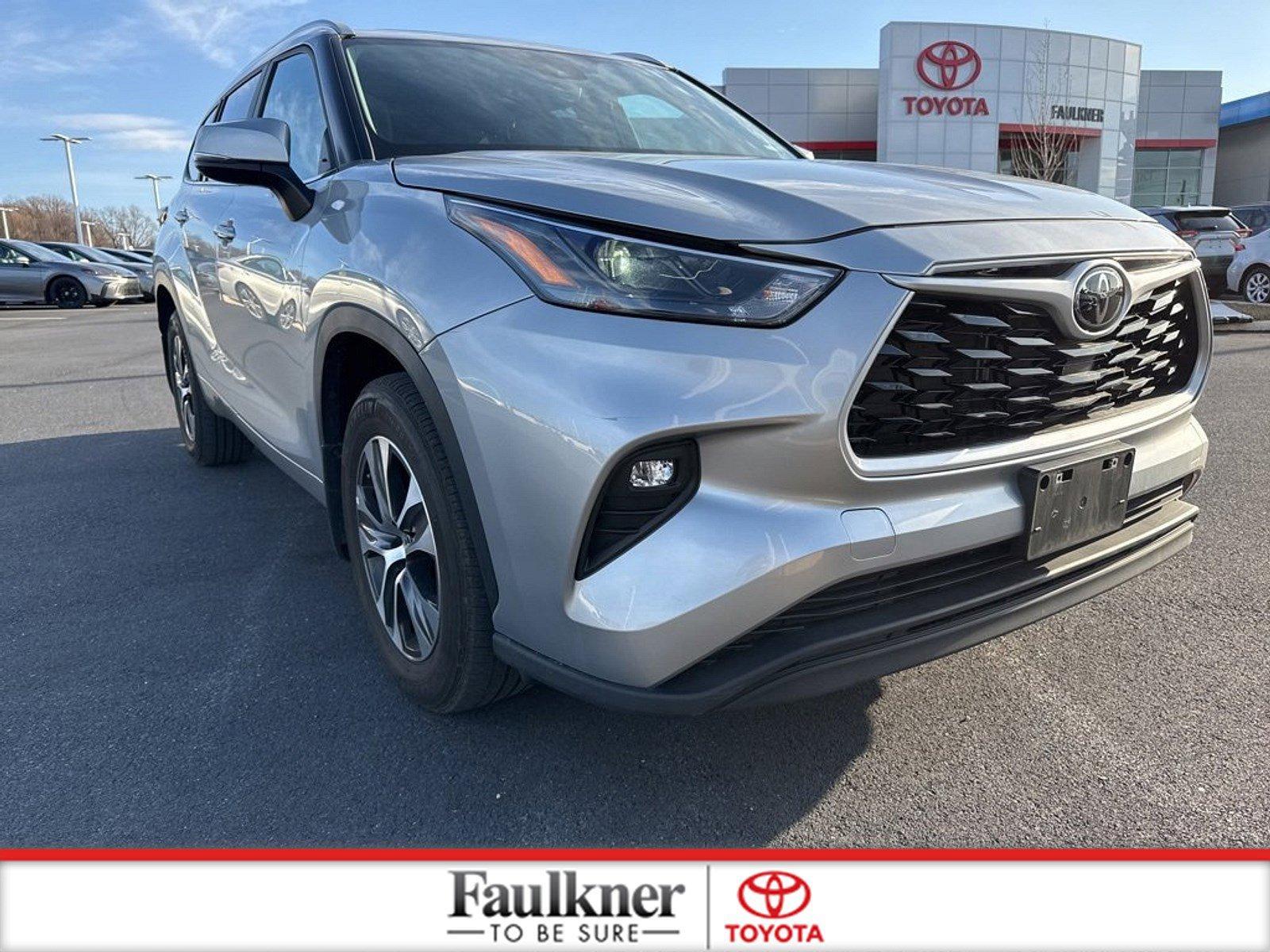 2023 Toyota Highlander Vehicle Photo in Harrisburg, PA 17111