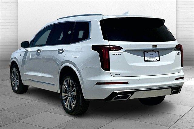 2024 Cadillac XT6 Vehicle Photo in TOPEKA, KS 66609-0000