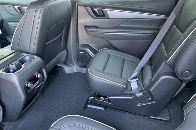 2025 Buick Enclave Vehicle Photo in ELK GROVE, CA 95757-8703