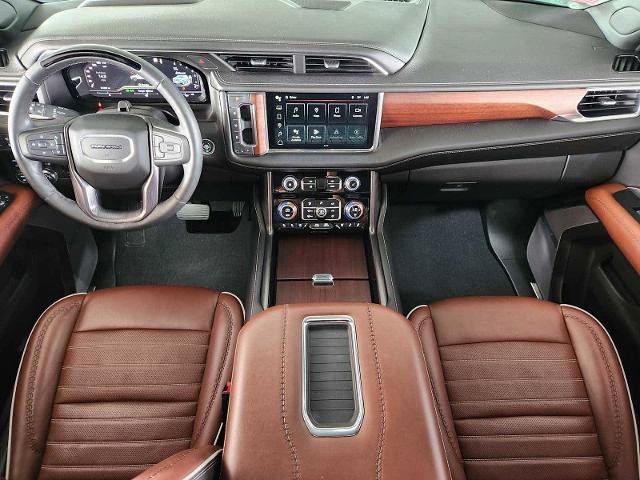 2023 GMC Yukon XL Vehicle Photo in DALLAS, TX 75209