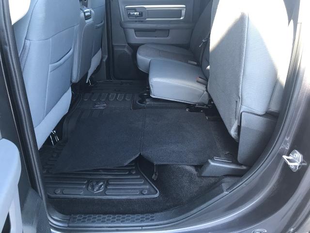 2017 Ram 1500 Vehicle Photo in GREEN BAY, WI 54303-3330