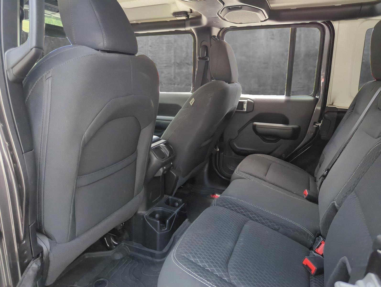 2021 Jeep Wrangler Vehicle Photo in Pembroke Pines, FL 33027