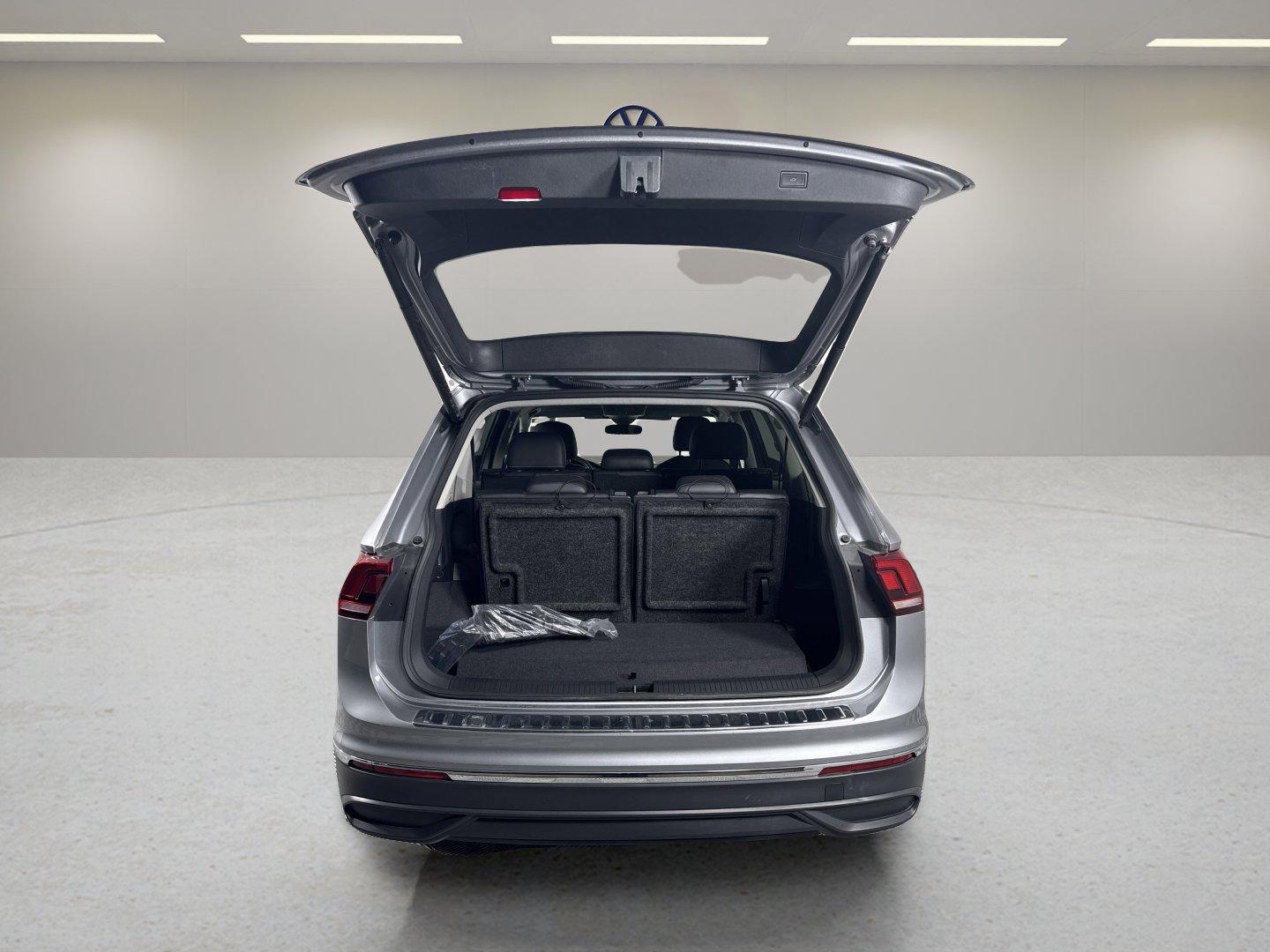 2024 Volkswagen Tiguan Vehicle Photo in Georgetown, TX 78626