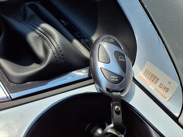 2025 Hyundai ELANTRA Hybrid Vehicle Photo in Peoria, IL 61615