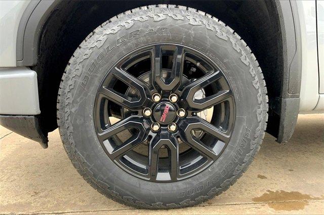 2024 GMC Sierra 1500 Vehicle Photo in TOPEKA, KS 66609-0000