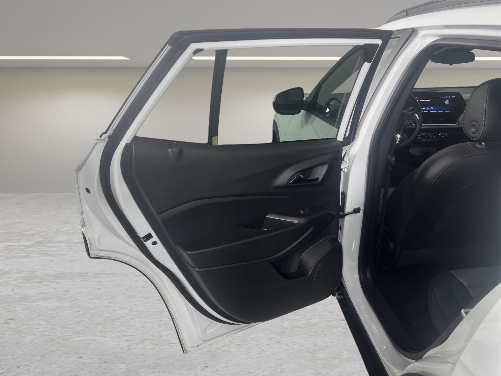 2025 Chevrolet Trax Vehicle Photo in GEORGETOWN, TX 78626-7508