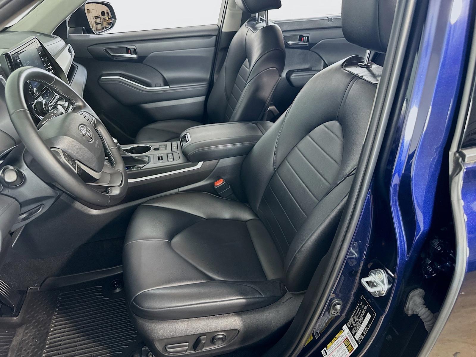 2022 Toyota Highlander Vehicle Photo in Langhorne, PA 19047