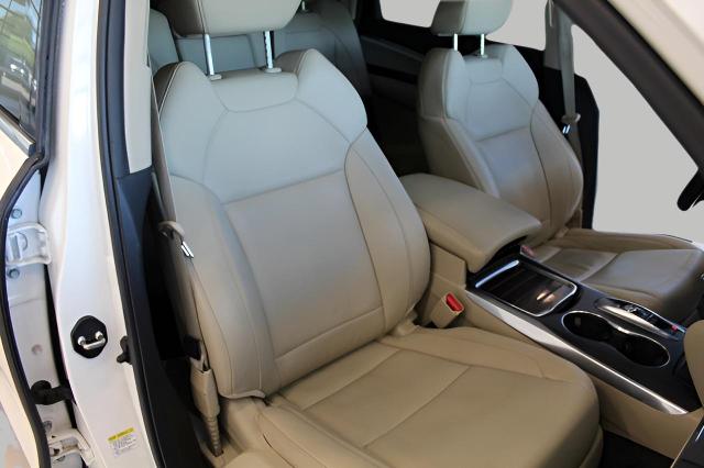 2016 Acura MDX Vehicle Photo in Green Bay, WI 54304