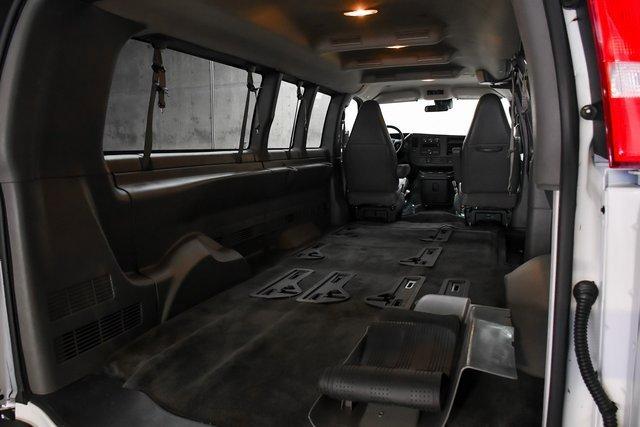 2019 Chevrolet Express Passenger Vehicle Photo in EVERETT, WA 98203-5662