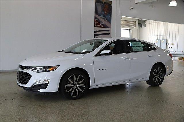 2025 Chevrolet Malibu Vehicle Photo in MEDINA, OH 44256-9001