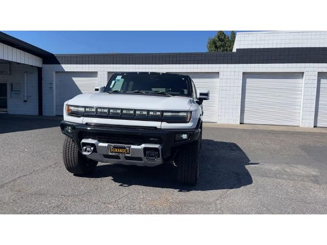 2025 GMC HUMMER EV SUV Vehicle Photo in TURLOCK, CA 95380-4918