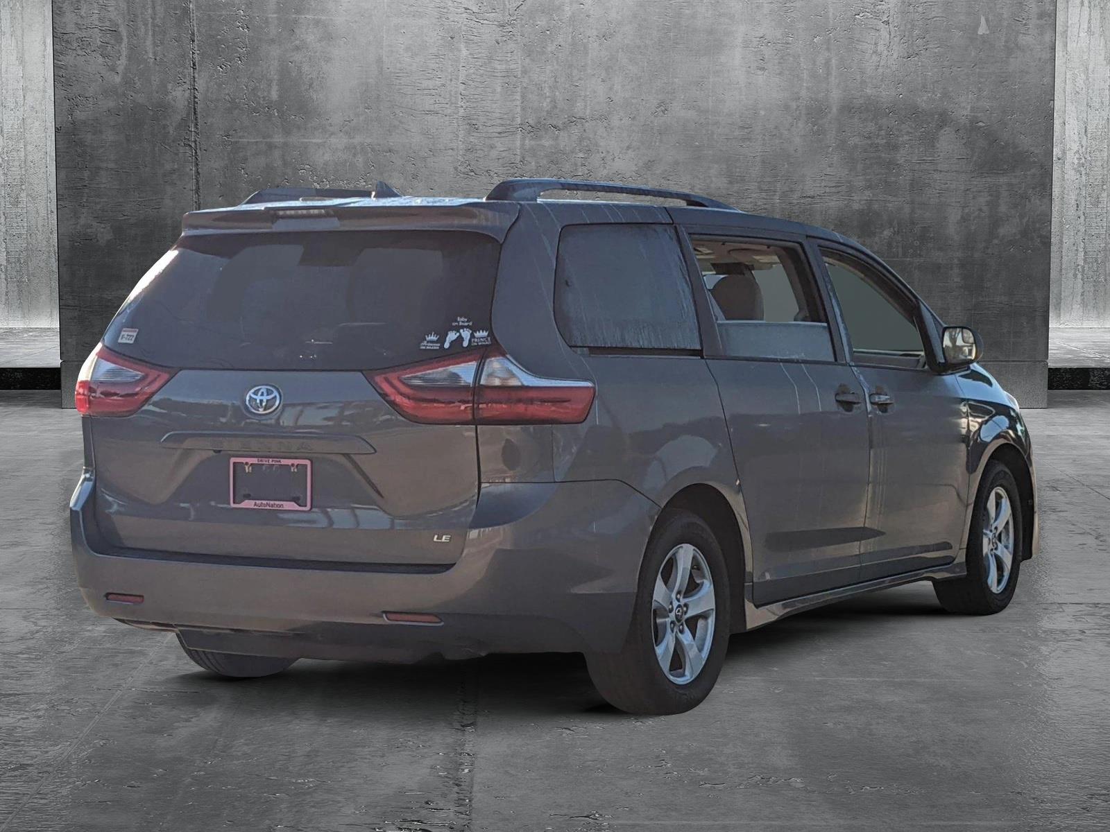 2020 Toyota Sienna Vehicle Photo in Davie, FL 33331