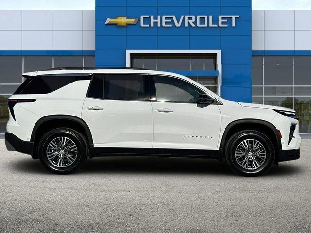 2025 Chevrolet Traverse Vehicle Photo in RIVERSIDE, CA 92504-4106