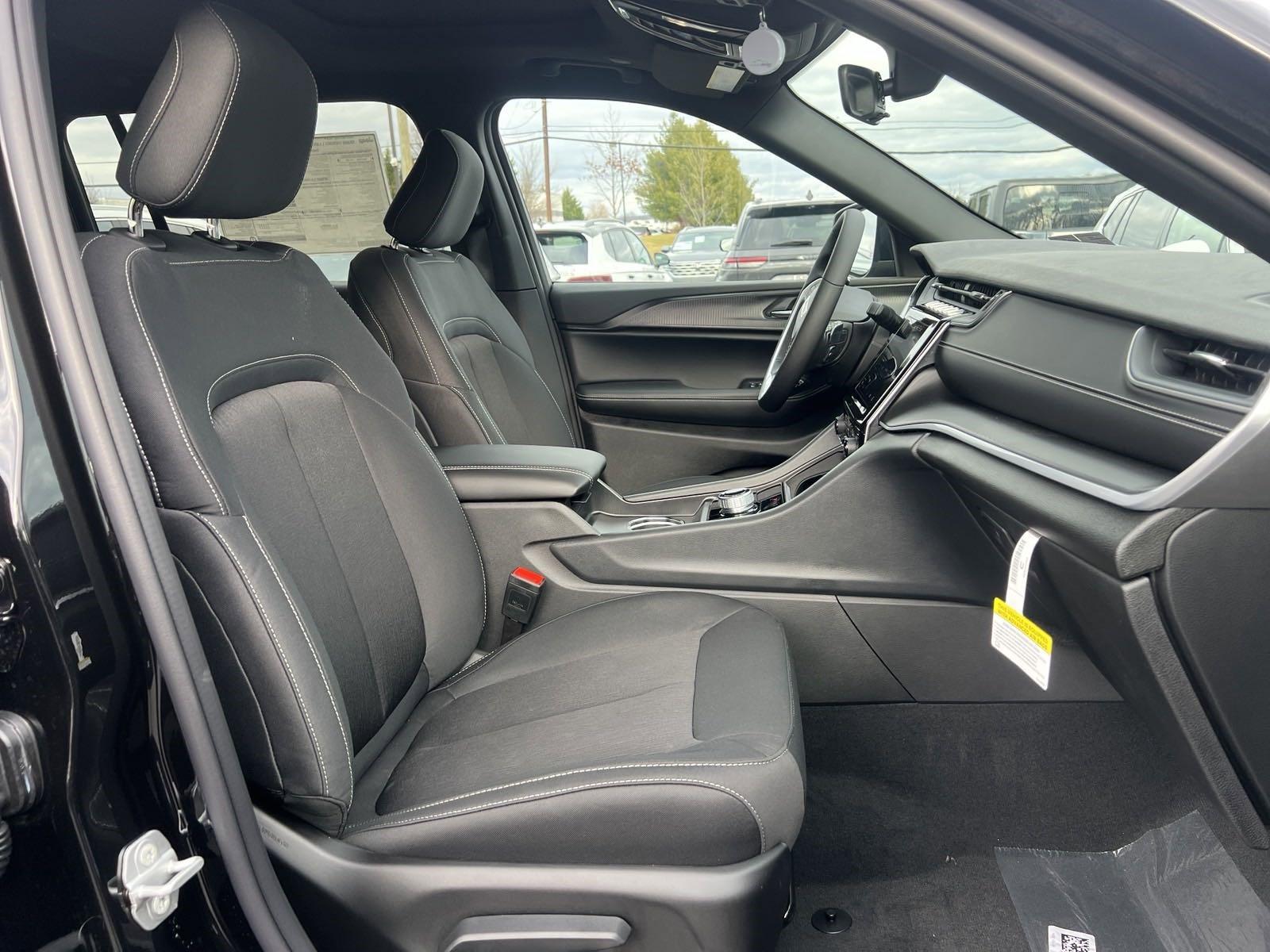 2025 Jeep Grand Cherokee L Vehicle Photo in Mechanicsburg, PA 17050-1707
