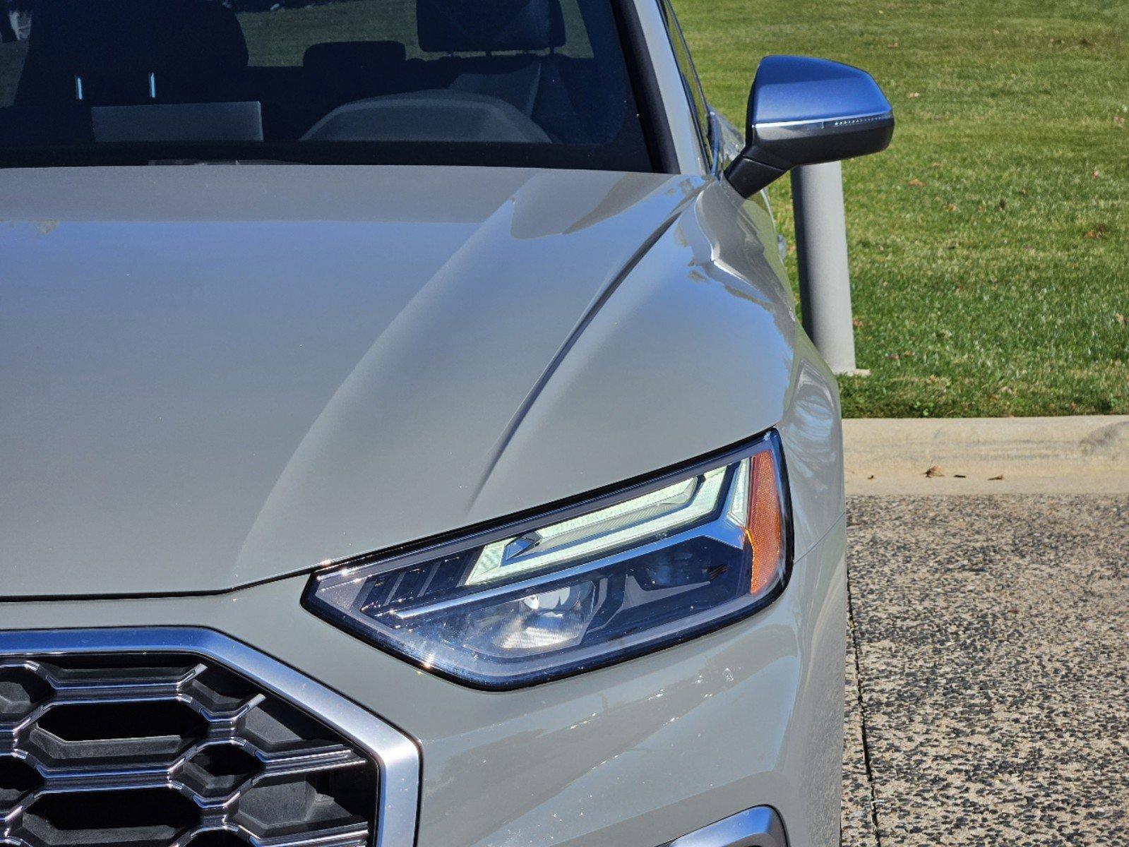 2022 Audi SQ5 Vehicle Photo in FORT WORTH, TX 76132