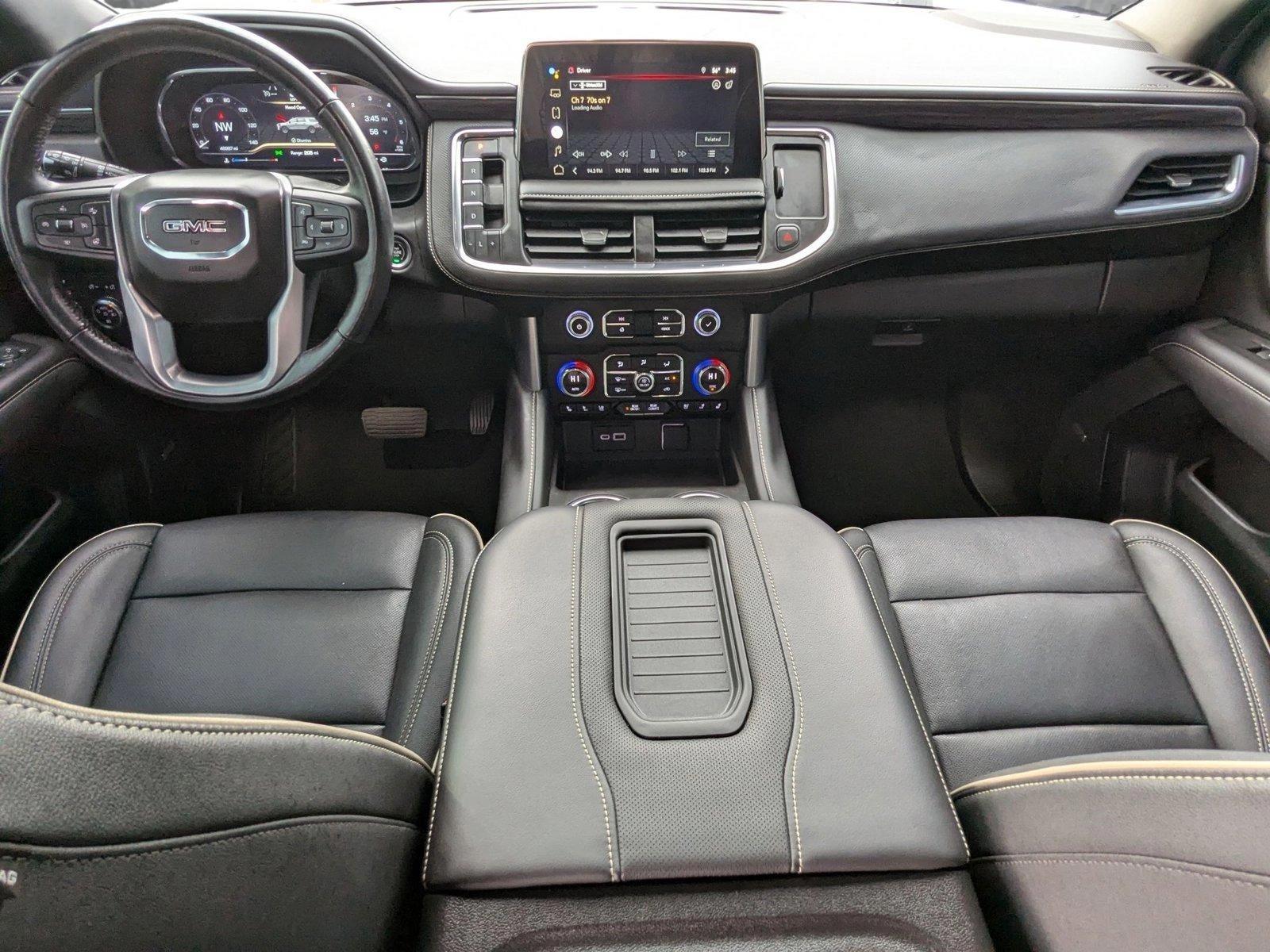 2022 GMC Yukon XL Vehicle Photo in Panama City, FL 32401