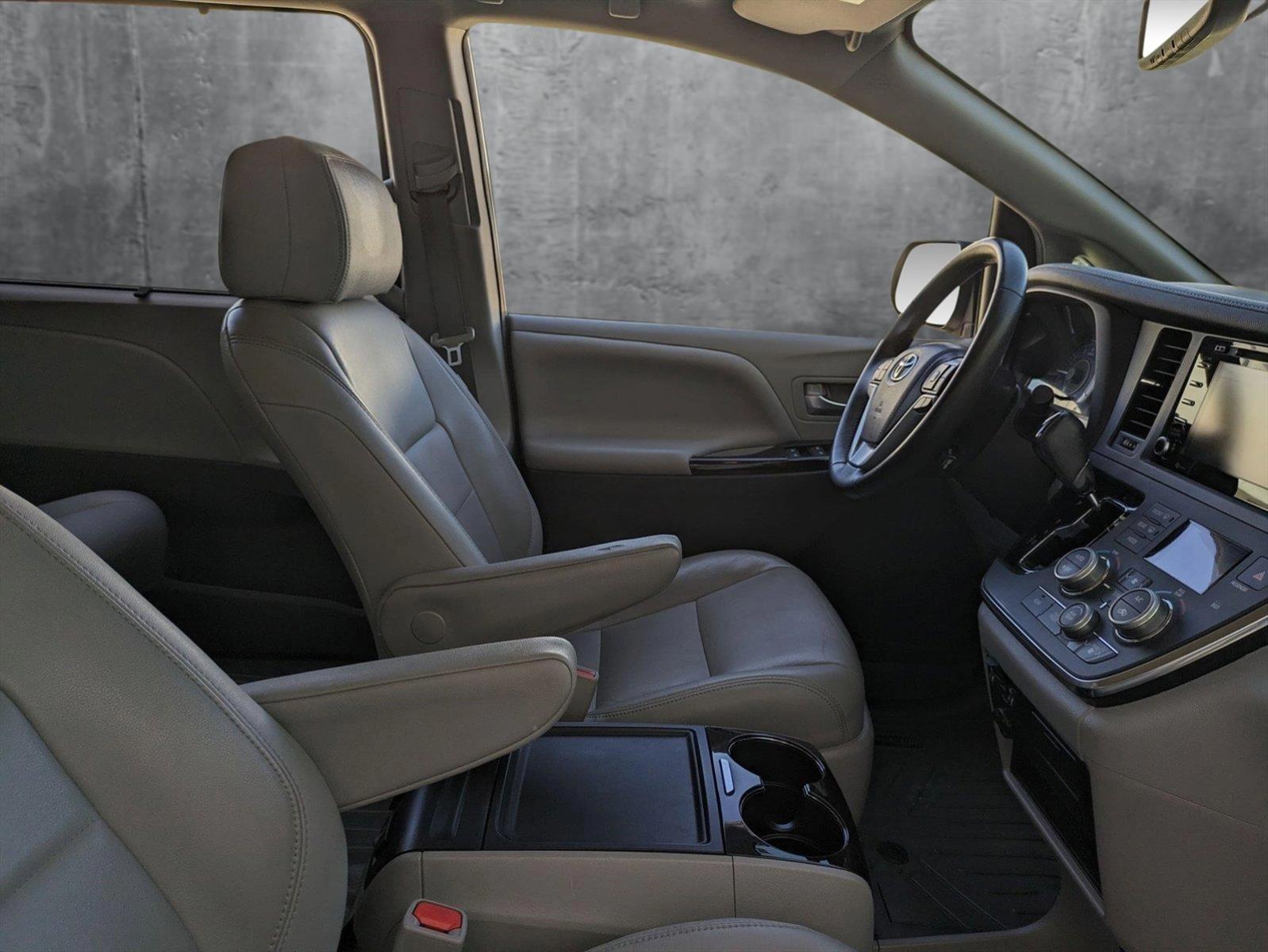 2019 Toyota Sienna Vehicle Photo in Winter Park, FL 32792