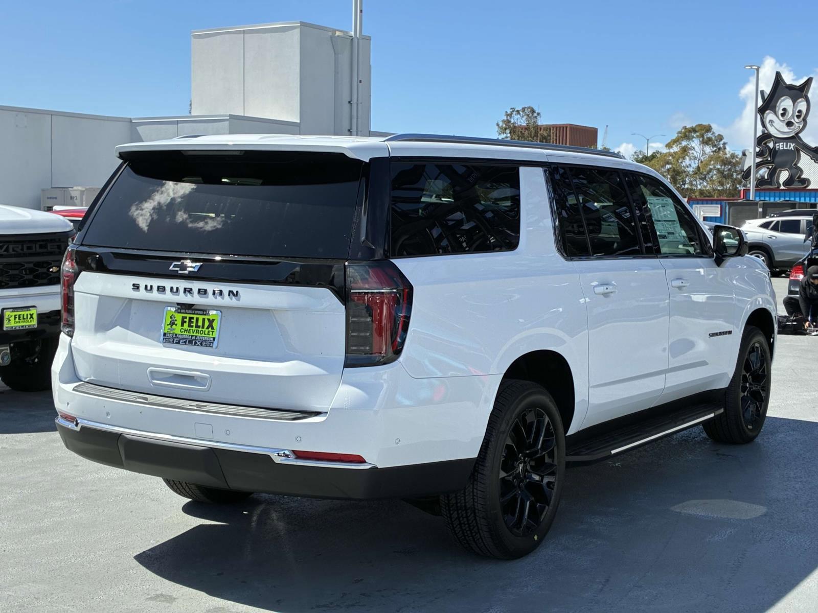 2025 Chevrolet Suburban Vehicle Photo in LOS ANGELES, CA 90007-3794