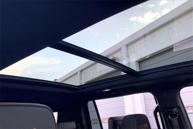2021 Chevrolet Suburban Vehicle Photo in INDEPENDENCE, MO 64055-1377