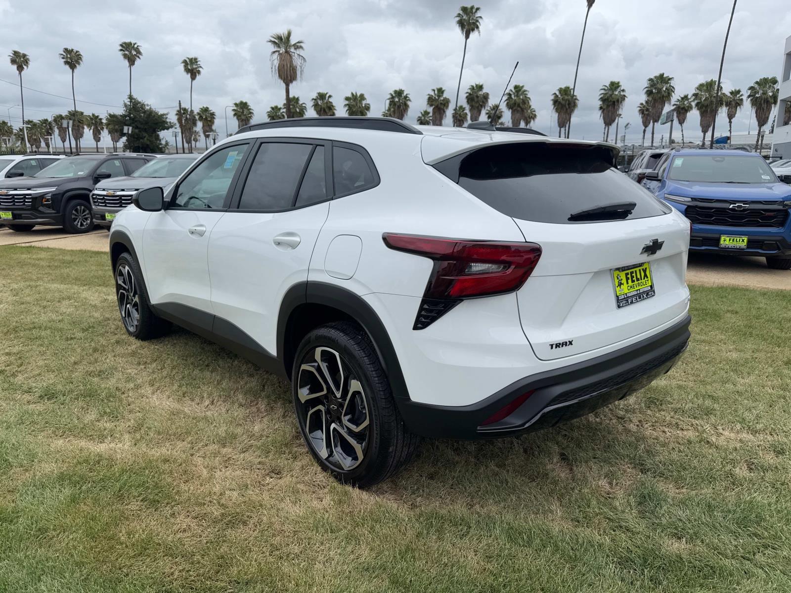 2025 Chevrolet Trax Vehicle Photo in LOS ANGELES, CA 90007-3794