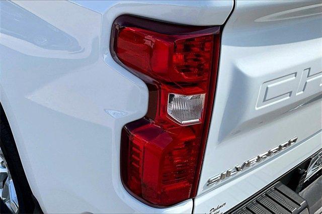 2024 Chevrolet Silverado 1500 Vehicle Photo in TOPEKA, KS 66609-0000