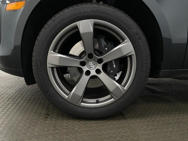 2025 Porsche Macan Vehicle Photo in Appleton, WI 54913