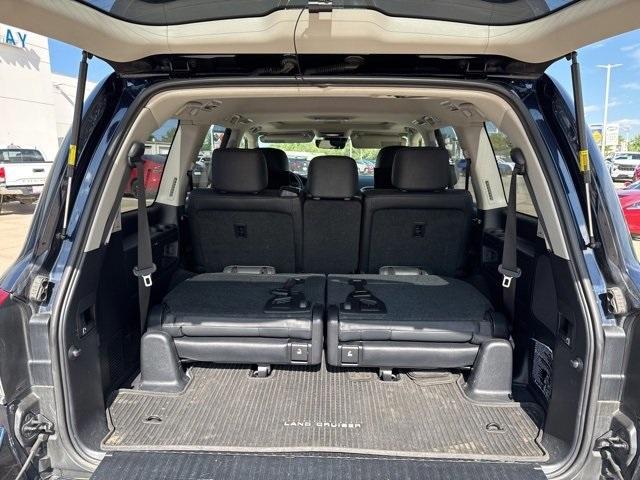 2016 Toyota Land Cruiser Vehicle Photo in ENGLEWOOD, CO 80113-6708