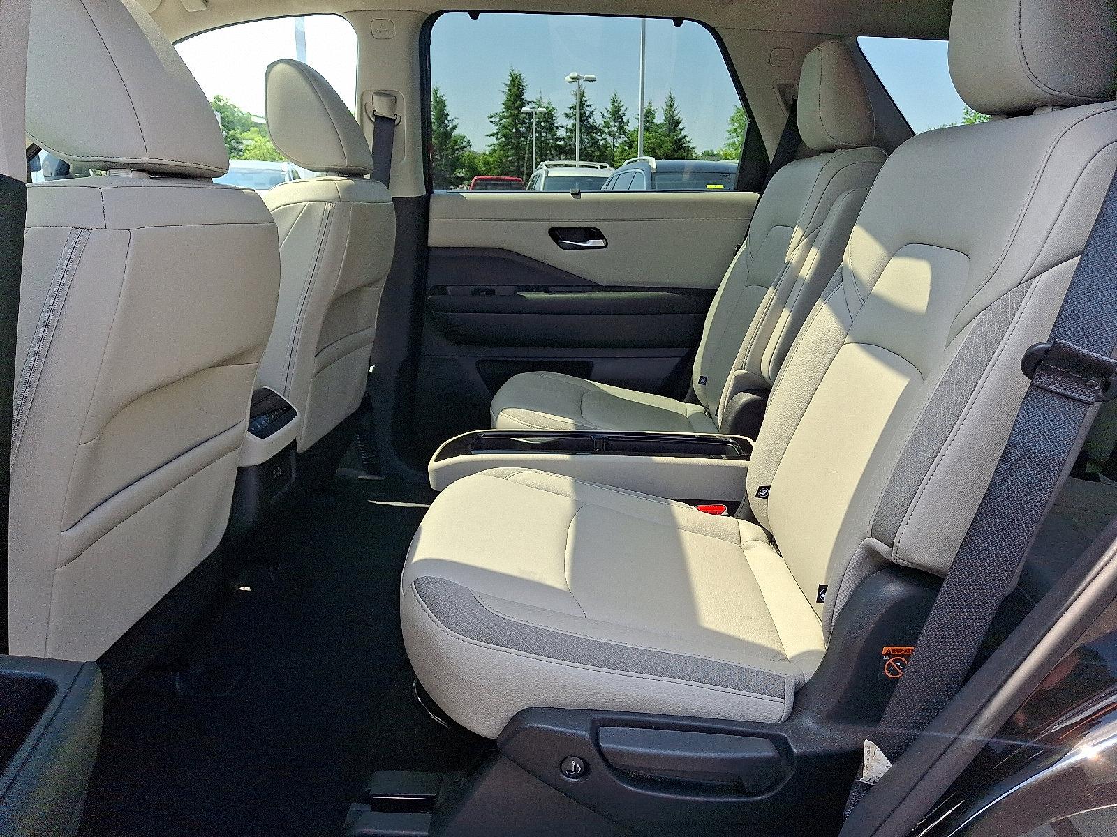 2023 Nissan Pathfinder Vehicle Photo in Harrisburg, PA 17111-1033
