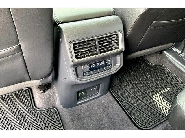 2024 Volkswagen Atlas Vehicle Photo in San Antonio, TX 78230