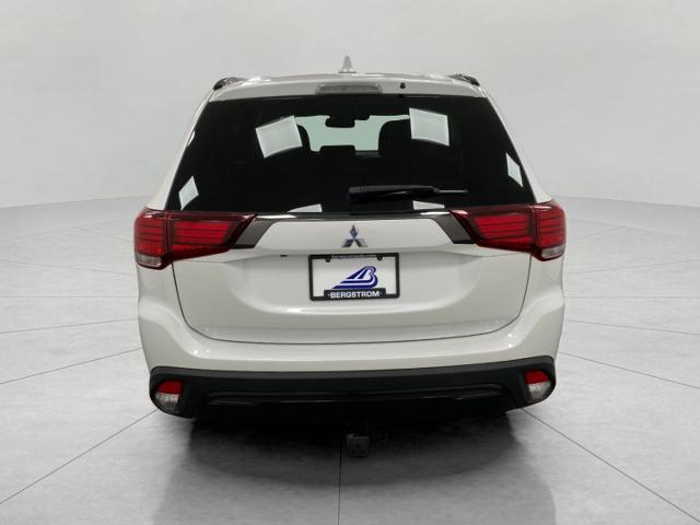 2020 Mitsubishi Outlander Vehicle Photo in Appleton, WI 54913