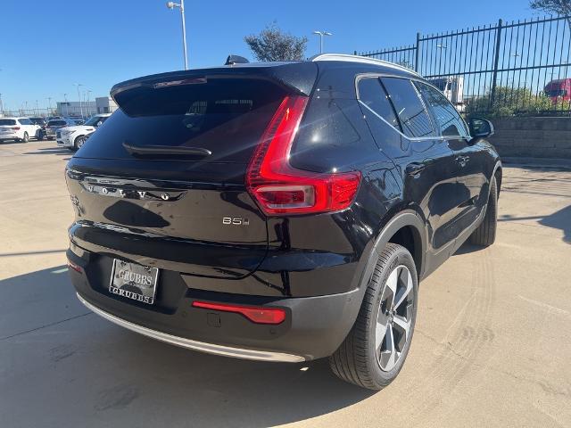 2025 Volvo XC40 Vehicle Photo in Grapevine, TX 76051