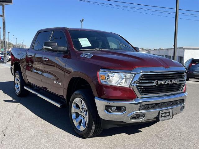 2019 Ram 1500 Vehicle Photo in ALCOA, TN 37701-3235