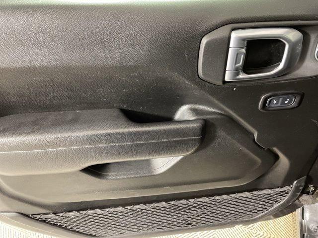 2022 Jeep Gladiator Vehicle Photo in PHOENIX, AZ 85014-3381